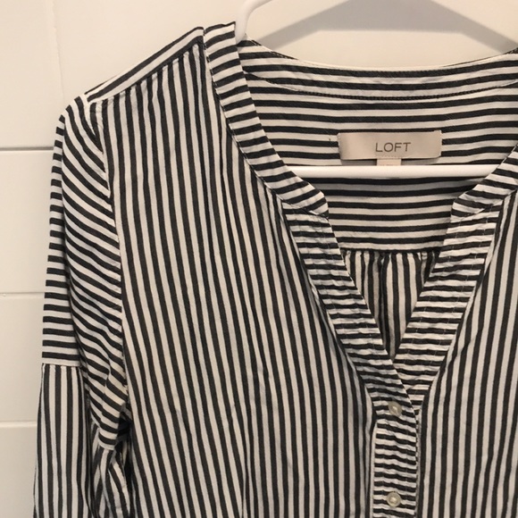 LOFT Slate Grey & White Striped long sleeve.SizeM. - Picture 2 of 2